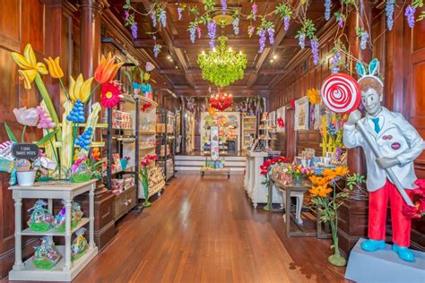 Sweet pete's candy - Sweet Pete’s manufactures a line of handcrafted quality chocolates and sells over a thousand different types of candies. The new location boasts a fully functioning factory with an overlooking balcony, three large retail …